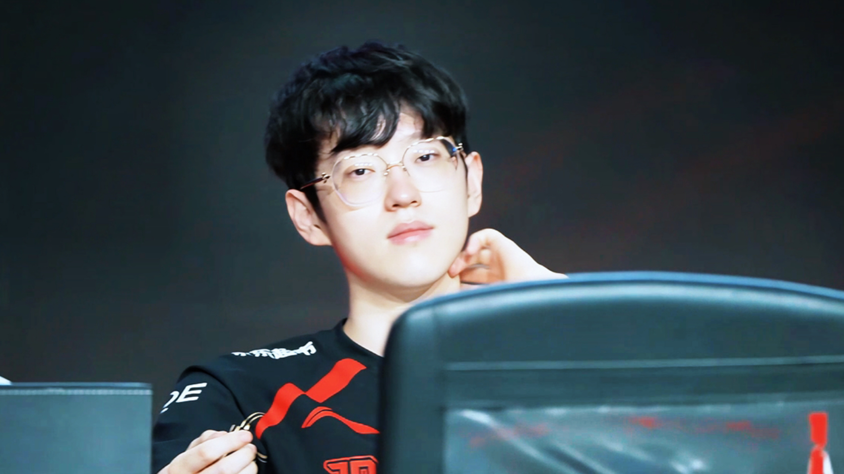 Scout在巴黎圣日耳曼比赛中刷新纪录，刷新纪录引发热议！气势如虹延续的简单介绍