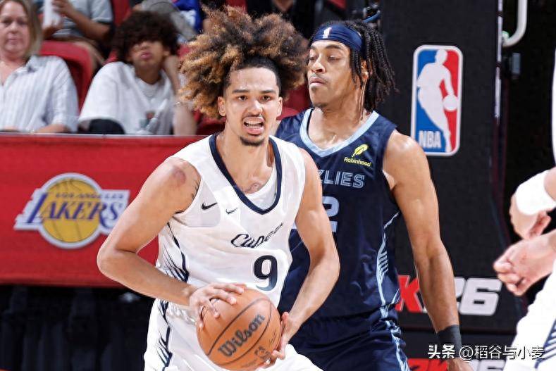 快船前途光明！，Faker新星表现优异表现突出赛场气氛高涨(快船巨星)