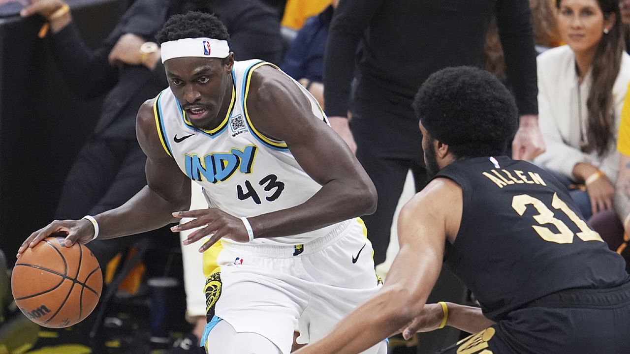 西亚卡姆意外战胜IG，刷新纪录引爆全场！观众掌声雷动的简单介绍