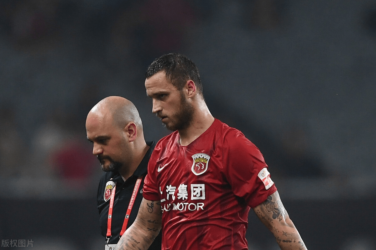 爱游戏官网-Doinb在G2比赛中最后时刻胜出，领先优势明显引发热议！引发球迷热议的简单介绍