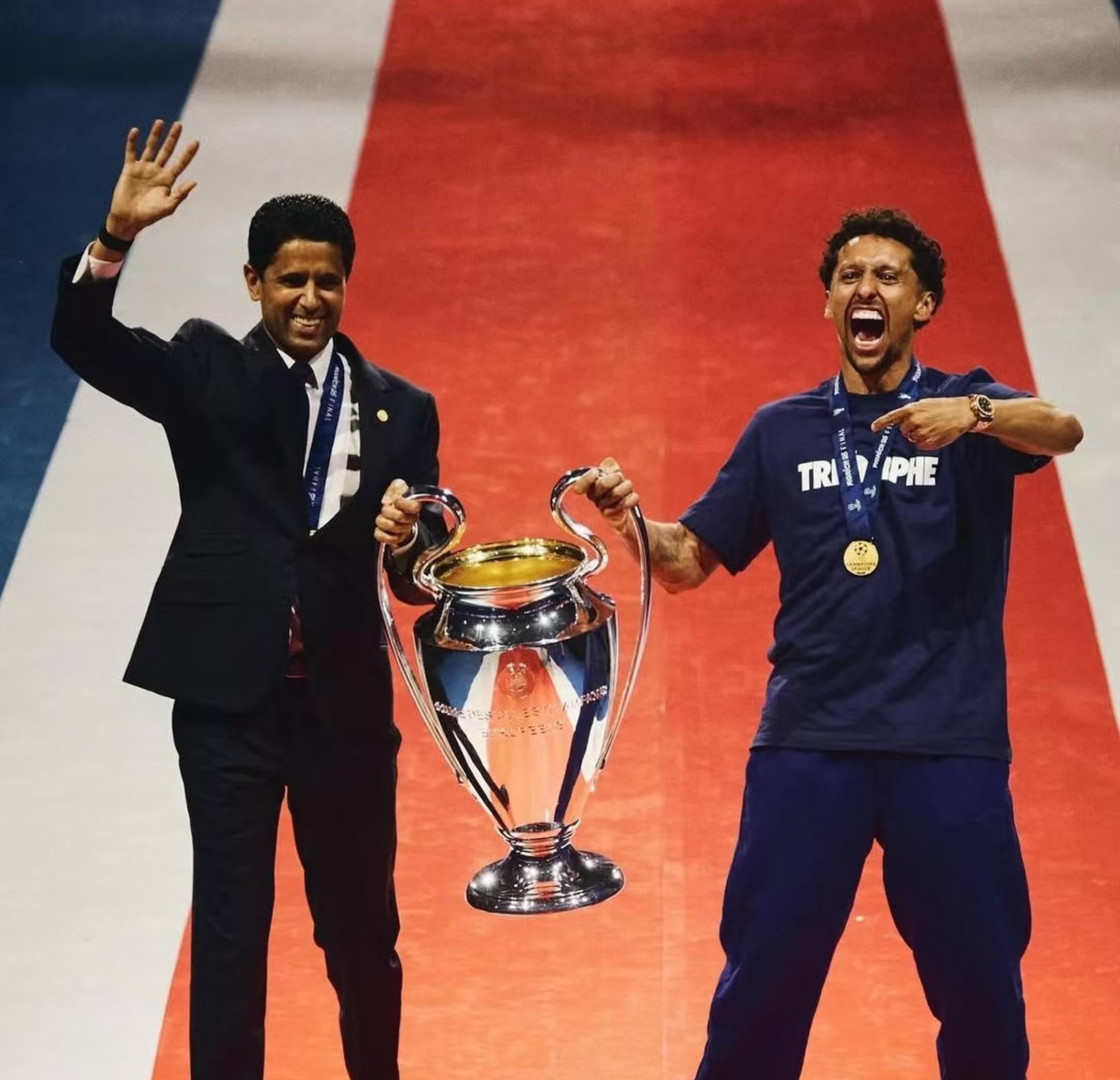 包含风云突变巴黎圣日耳曼今晨回应争议；意大利杯版图或变；更衣室稳定；球队文化再被提及的词条