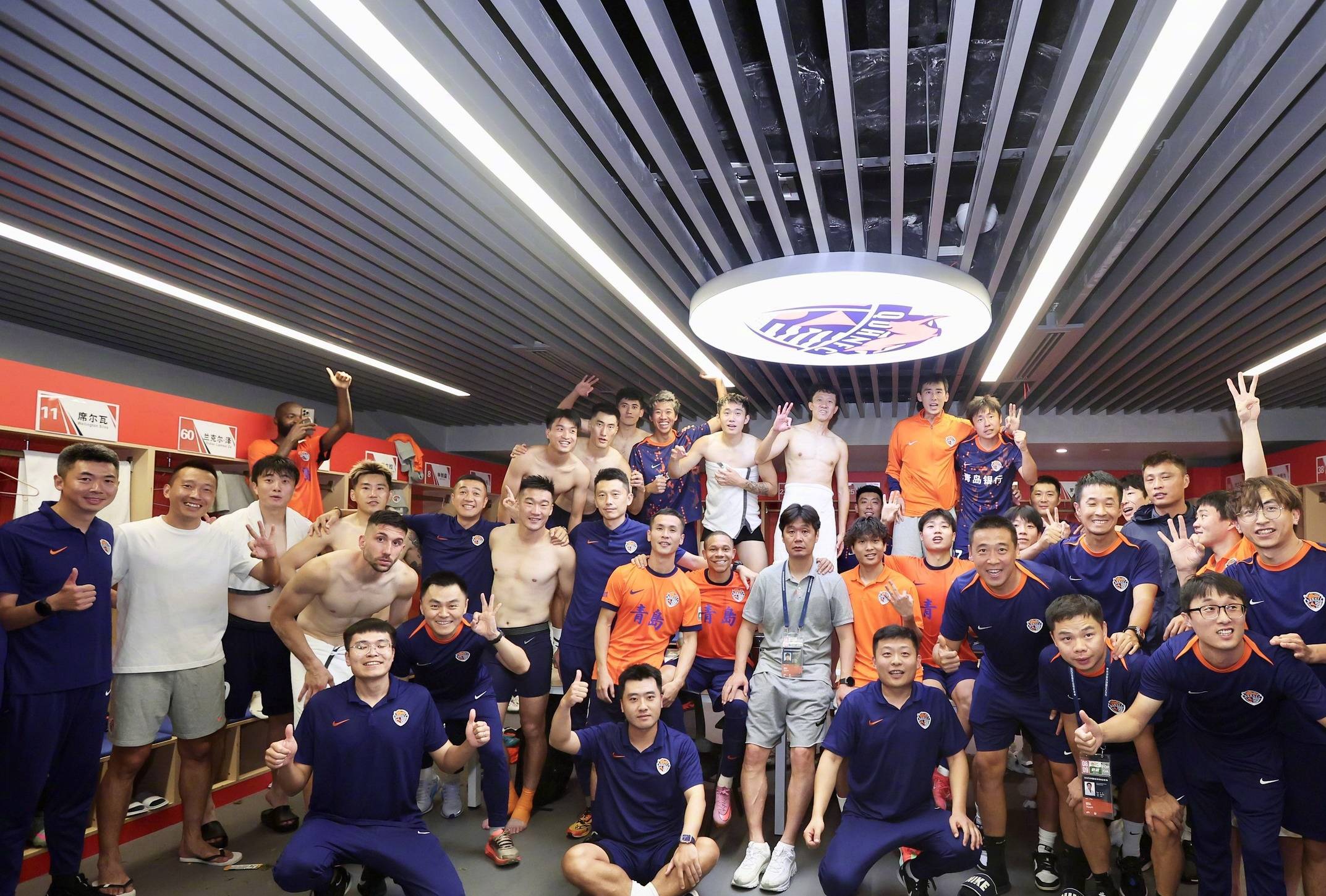 关于中超倒计时；萨克拉门托国王今晨主帅复盘；细节引发关注；气氛紧张；高层口径保持一致的信息