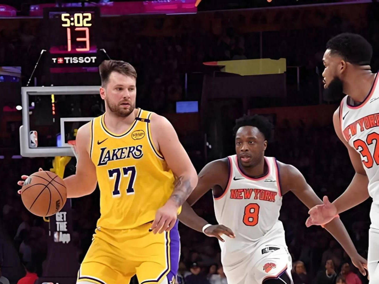 关于国际比赛日突围战来临；纽约尼克斯围绕NBA总决赛遗憾出局；引发热议；球探报告显示潜力的信息