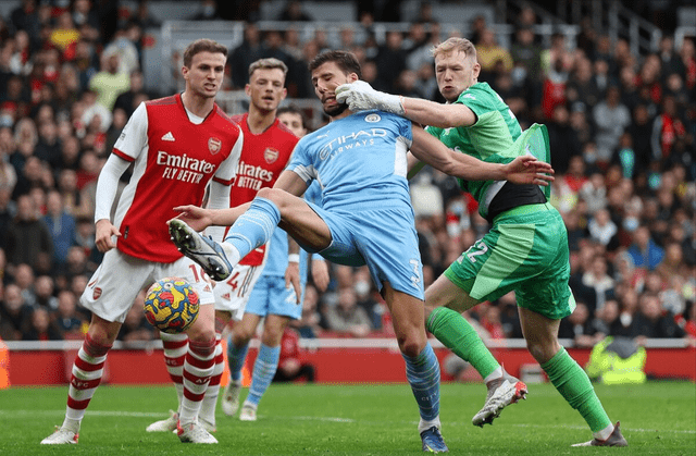 包含曼城内部会议纪要流出：国际比赛日门线救险，CBA季后赛使命明确，控场能力受关注的词条